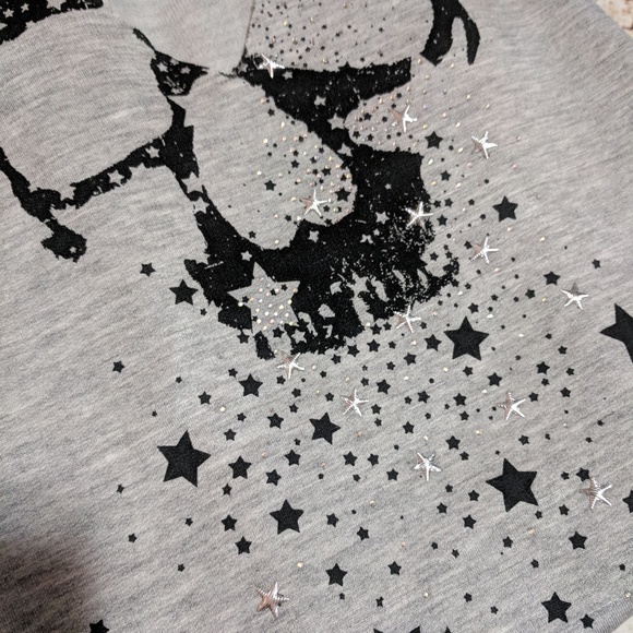  HP 5-20 Skull Stars Graphic Choker Vneck Tee - Picture 8 of 8